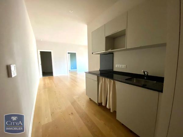 Appartement à louer 2 pièces 51.11m² Tourcoing (59200)