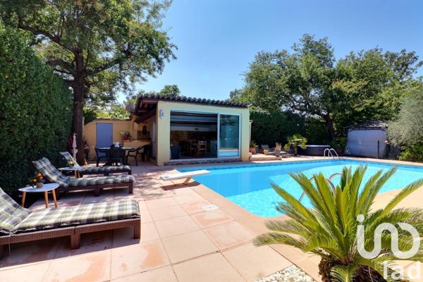 Maison à vendre 4 pièces 130 m² Saint-Maximin-la-Sainte-Baume