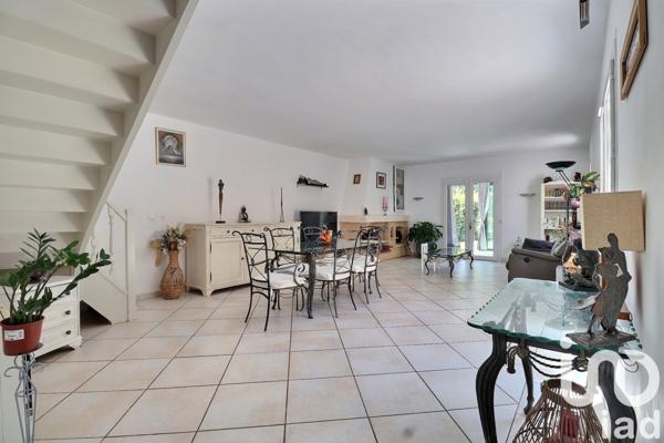 Maison à vendre 4 pièces 130 m² Saint-Maximin-la-Sainte-Baume