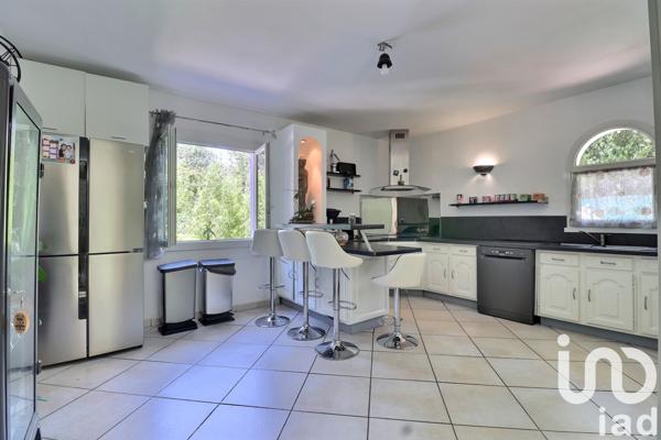 Maison à vendre 4 pièces 130 m² Saint-Maximin-la-Sainte-Baume