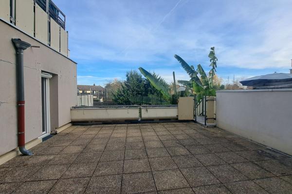 LA TOUR DU PIN - Appartement Type 5