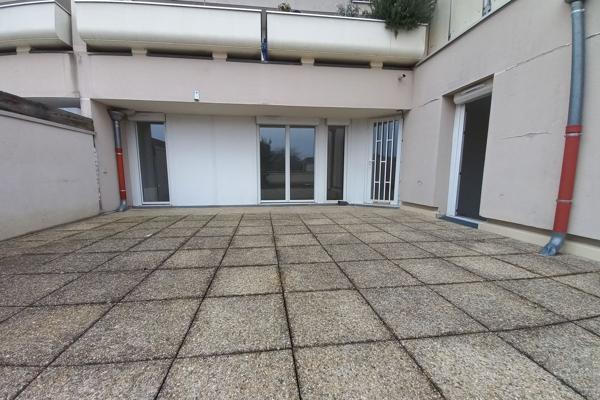 LA TOUR DU PIN - Appartement Type 5