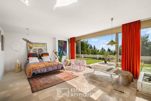 Maison brutaliste avec piscine et vue incroyable