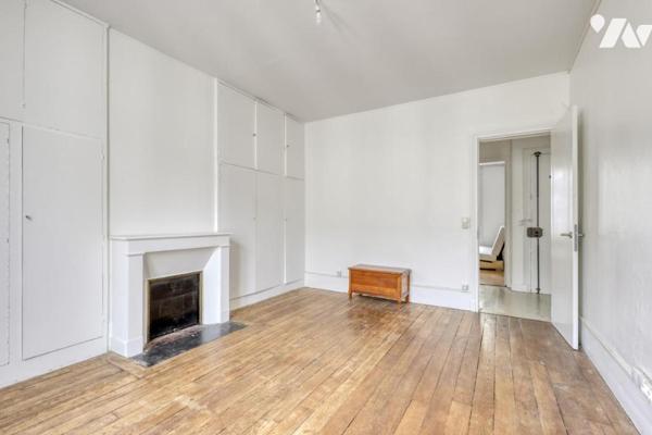 Notaire vend T2 - 75015- 40.07 m²