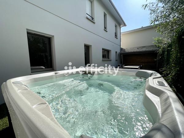 Maison 6 pièces - 140 m² Exclusivité efficity