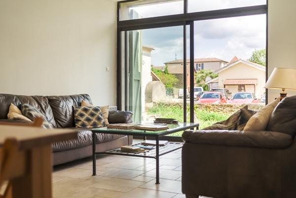 CARCASSONNE – SAINT-HILAIRE Elégante maison T5 137m² (98m² hab.) avec garage et extérieur