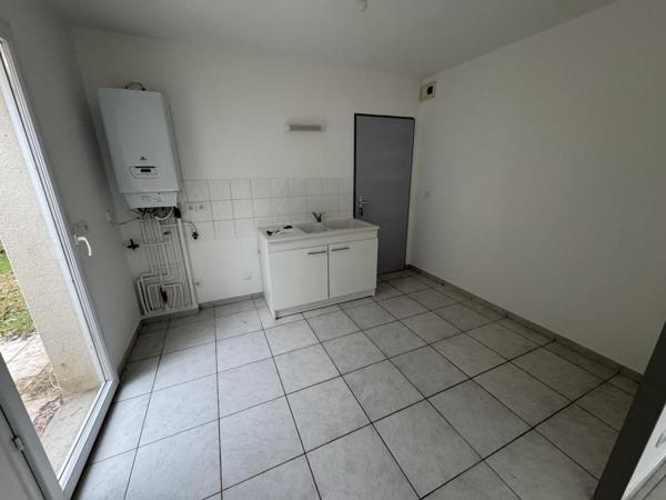 LAVEYRON - VILLA T4 AVEC GARAGE ET JARDIN - 97.02 M2