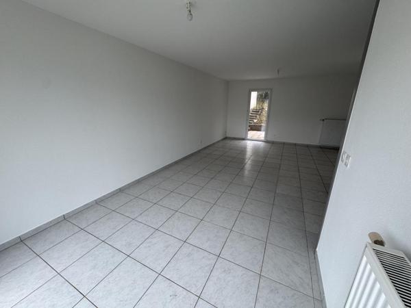 LAVEYRON - VILLA T4 AVEC GARAGE ET JARDIN - 97.02 M2