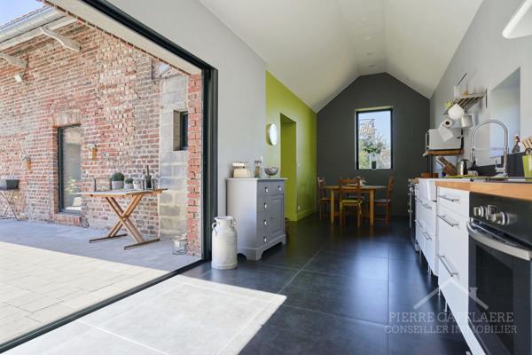Nieppe (59850) Ferme au carré rénovée à 20 minutes de Lille