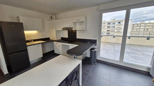 Appartement 3 pièces                                        - 69500 Bron Réf : 5438