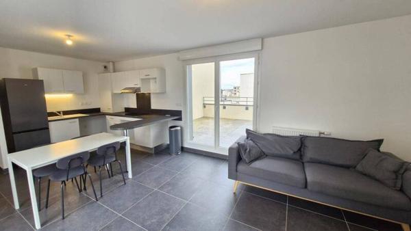 Appartement 3 pièces                                        - 69500 Bron Réf : 5438
