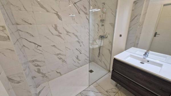 Appartement 3 pièces                                        - 69500 Bron Réf : 5438