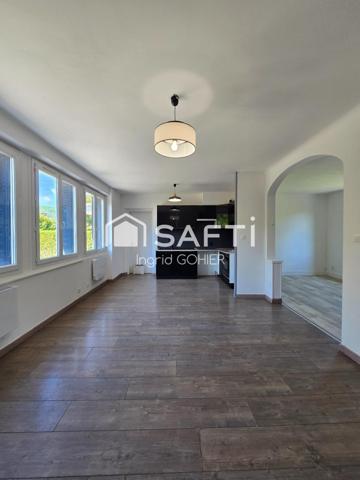 Idéalement située, proche commodités avec jardin et garage