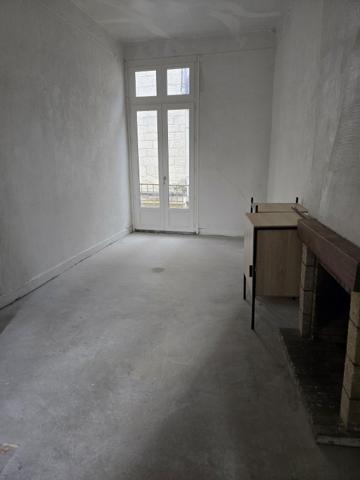 Vente / Immeuble à Saumur (49400)