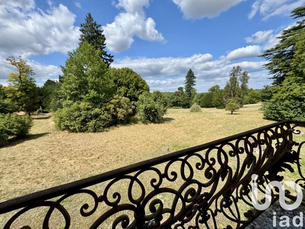 Maison à vendre 24 pièces 880 m² La Couronne