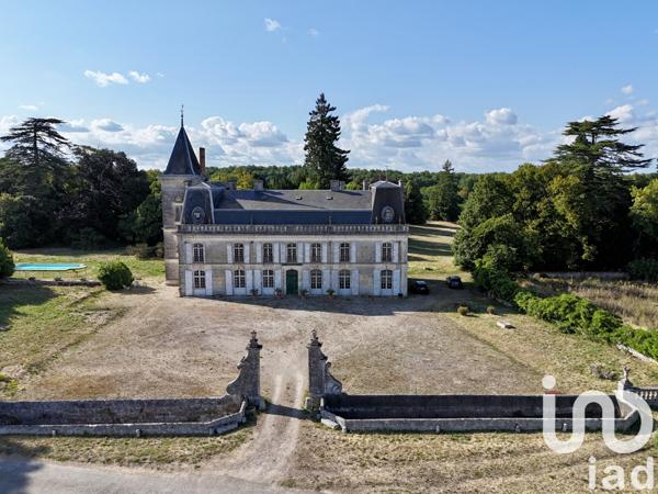 Maison à vendre 24 pièces 880 m² La Couronne