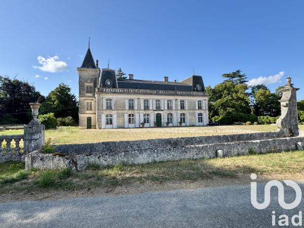 Maison à vendre 24 pièces 880 m² La Couronne