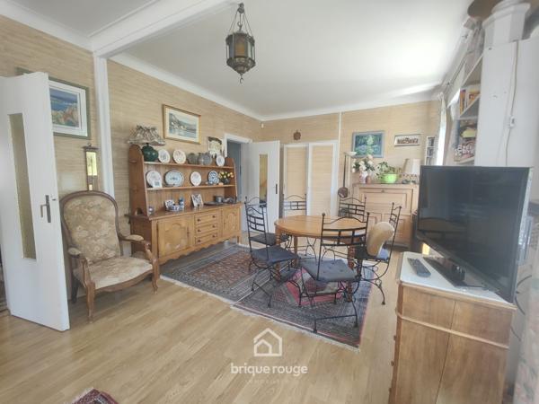 Plain pied individuel sous-sol complet sur plus de 900m² !!
