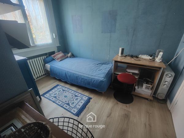 Plain pied individuel sous-sol complet sur plus de 900m² !!