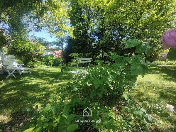 Plain pied individuel sous-sol complet sur plus de 900m² !!