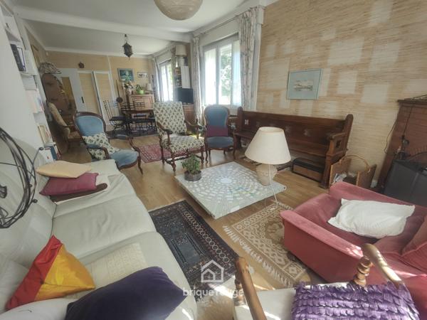 Plain pied individuel sous-sol complet sur plus de 900m² !!