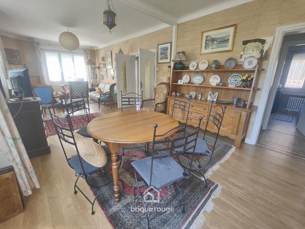 Plain pied individuel sous-sol complet sur plus de 900m² !!
