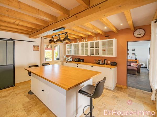 Commerce à vendre 19 pièces de 480 m²