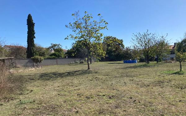 Terrain à vendre    Carbonne