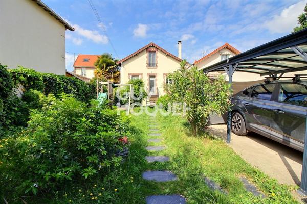 MAISON À LOUER DE 7 PIÈCES DE 127,70 M²