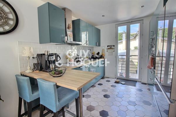 MAISON À LOUER DE 7 PIÈCES DE 127,70 M²