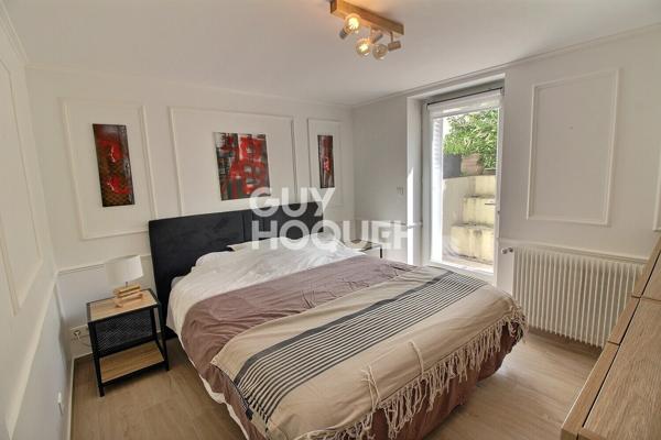 MAISON À LOUER DE 7 PIÈCES DE 127,70 M²