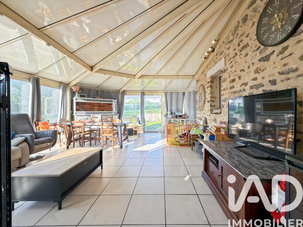 Maison à vendre 5 pièces 107 m² Saint-Ouën-des-Toits