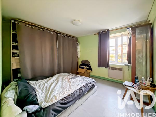 Maison à vendre 5 pièces 107 m² Saint-Ouën-des-Toits