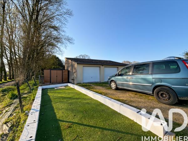 Maison à vendre 5 pièces 107 m² Saint-Ouën-des-Toits