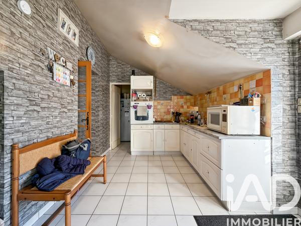 Maison à vendre 5 pièces 107 m² Saint-Ouën-des-Toits