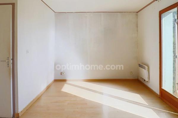 Studio avec jardin privatif et parking (77230 – Moussy-le-Vieux)