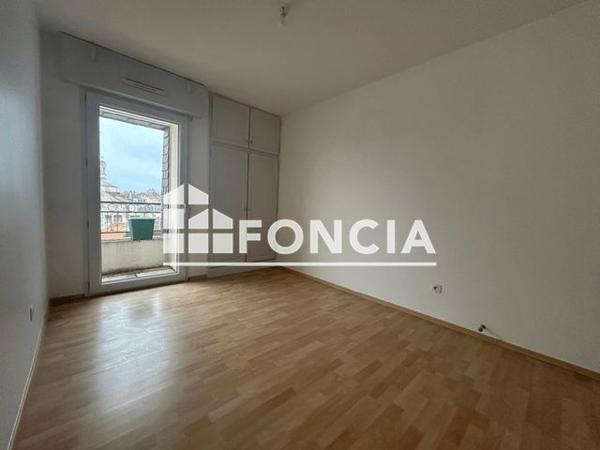 Location Appartement 3 pièces 80.7 m² - 2 RUE DE LA MARNE La Roche Sur Yon 85000