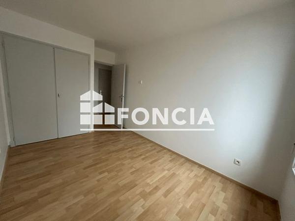 Location Appartement 3 pièces 80.7 m² - 2 RUE DE LA MARNE La Roche Sur Yon 85000