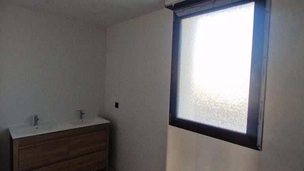 Maison refaite a neuve de 140 M2 + dépendance de 40 M2