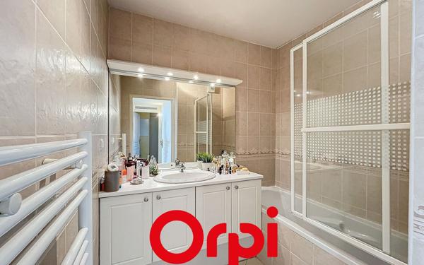 Appartement à vendre    3 pièces •  Six-Fours-les-Plages