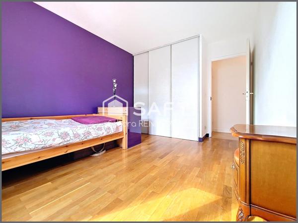 APPARTEMENT FAMILIAL avec TERRASSE et DOUBLE BOX