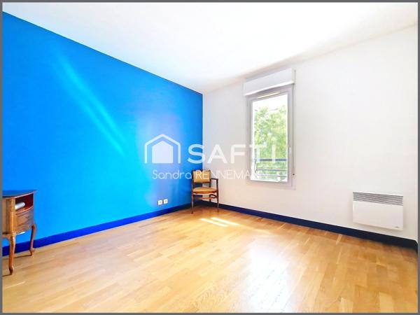 APPARTEMENT FAMILIAL avec TERRASSE et DOUBLE BOX