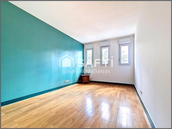 APPARTEMENT FAMILIAL avec TERRASSE et DOUBLE BOX