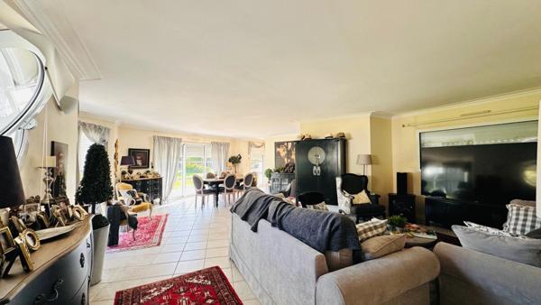 CROZON : Contemporaine d'Exception avec Vue Mer Dégagée sur le Port du Fret