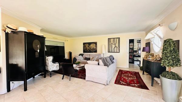 CROZON : Contemporaine d'Exception avec Vue Mer Dégagée sur le Port du Fret