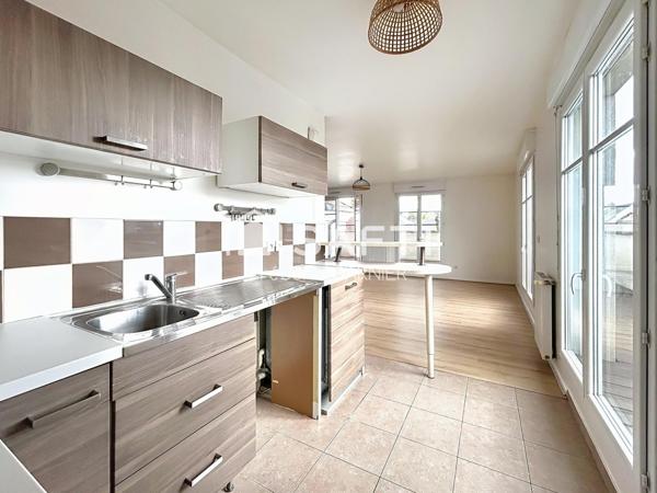 Très bel Appartement ultra lumineux, dernier étage avec ascenseur, 3 pièces, 68 m²