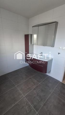 Appartement F4, d'environ 105 m2, avec terrasse, garage et cave