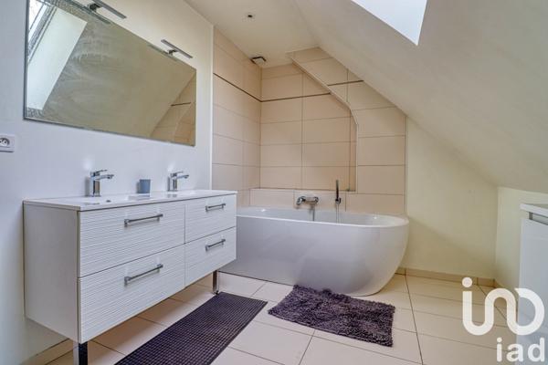 Maison à vendre 8 pièces 141 m² Nanteuil-lès-Meaux