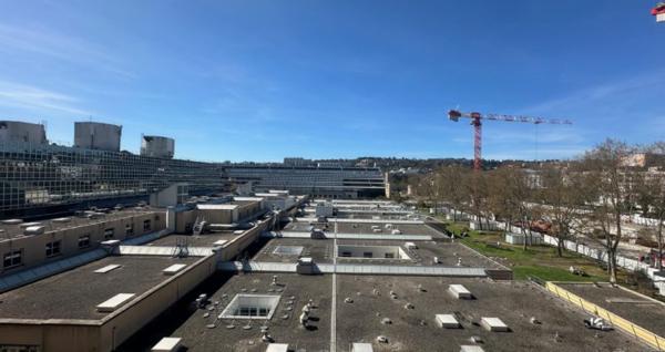 LYON 7E: T3 AVEC BALCON AU CALME ET SANS VIS A VIS