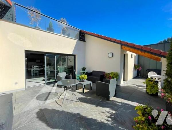 Au centre ville appart de Standing avec 100 m2 de terrasse en dernier étage